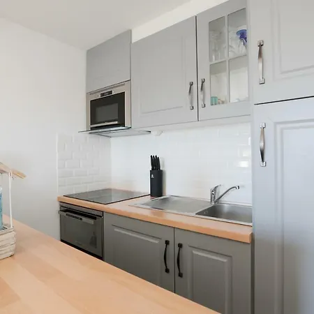 Appartement Sur L'îlot Au Centre Du Port, Vue Exceptionnelle ! Saint-Martin-de-Ré