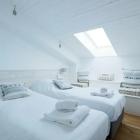 Appartement Sur L'îlot Au Centre Du Port, Vue Exceptionnelle !